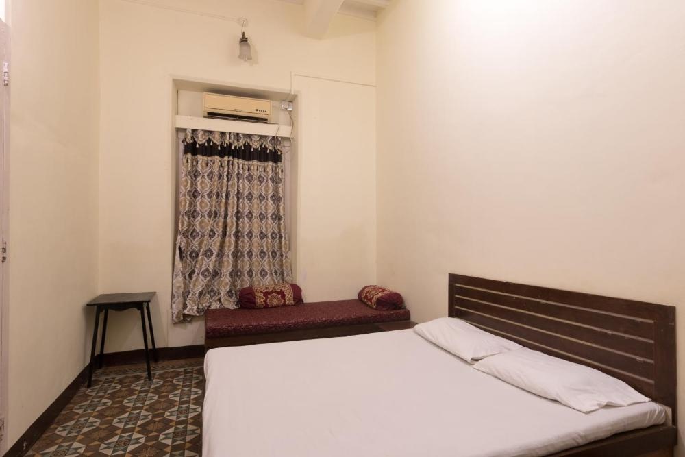Room image 5