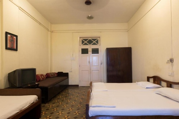 Bed and Breakfast at Colaba image 6